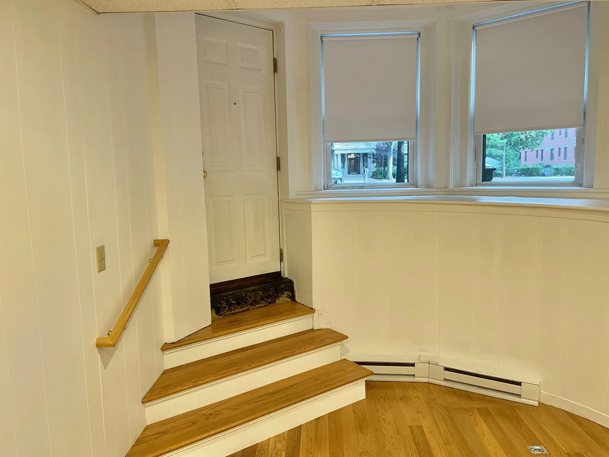 1 bed, 1 bath apartment for rent at 1077 Beacon St Unit A, Longwood — photo 2 of 11