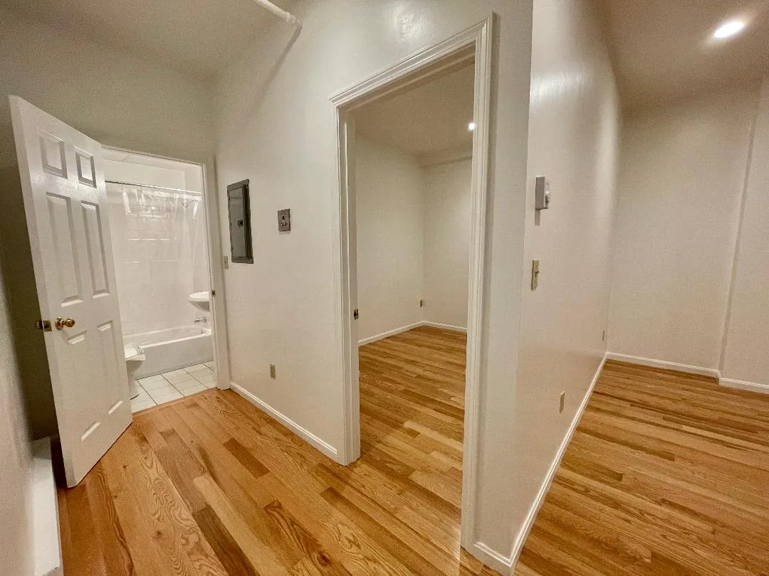 1 bed, 1 bath apartment for rent at 1077 Beacon St Unit B, Longwood — photo 15 of 20