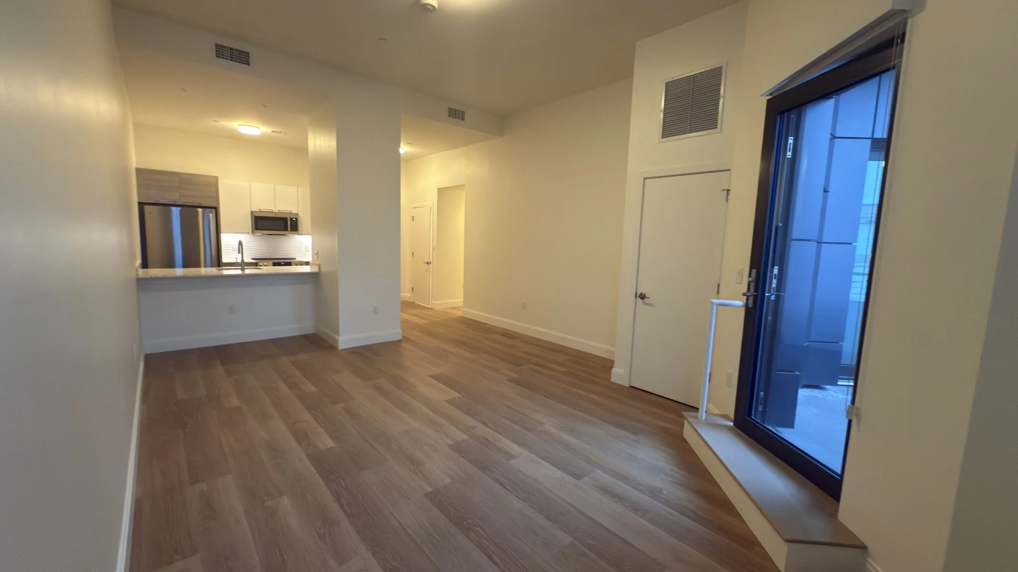 2 bed, 2 bath apartment for rent at 1077 Commonwealth Ave Unit 244D, Allston — photo 8 of 22