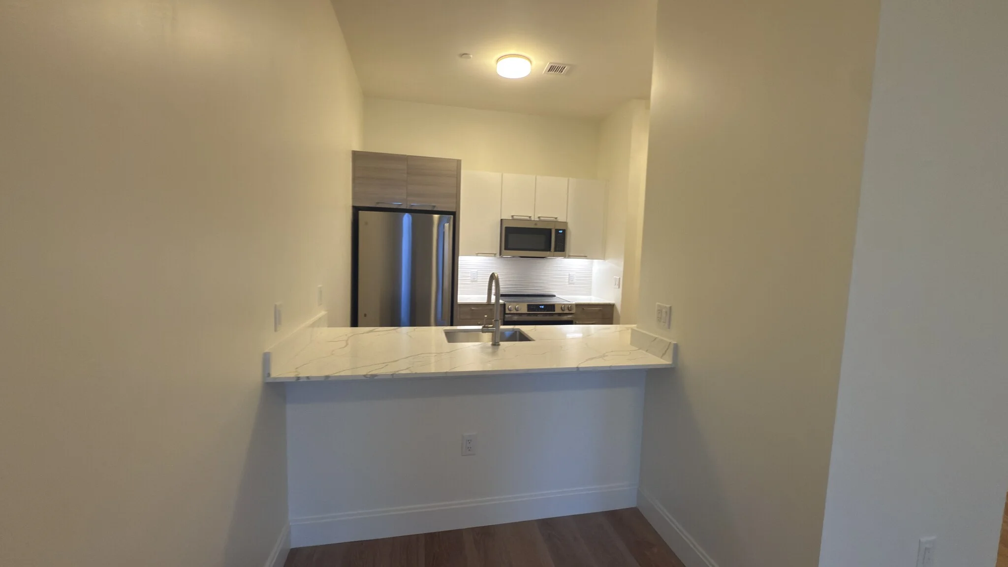 2 bed, 2 bath apartment for rent at 1077 Commonwealth Ave Unit 244D, Allston — photo 5 of 22
