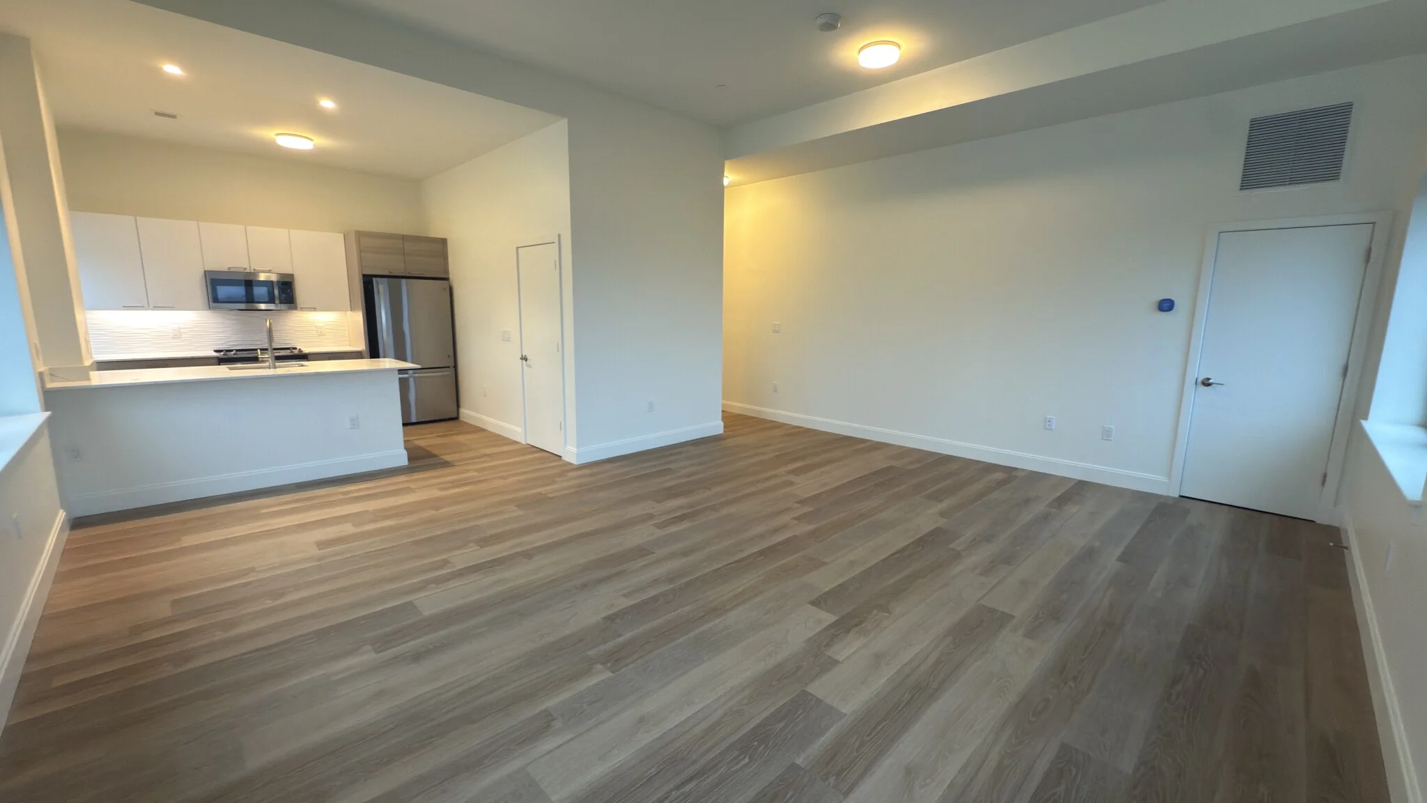 1 bed, 1 bath apartment for rent at 1077 Commonwealth Ave Unit 313, Allston — photo 3 of 19