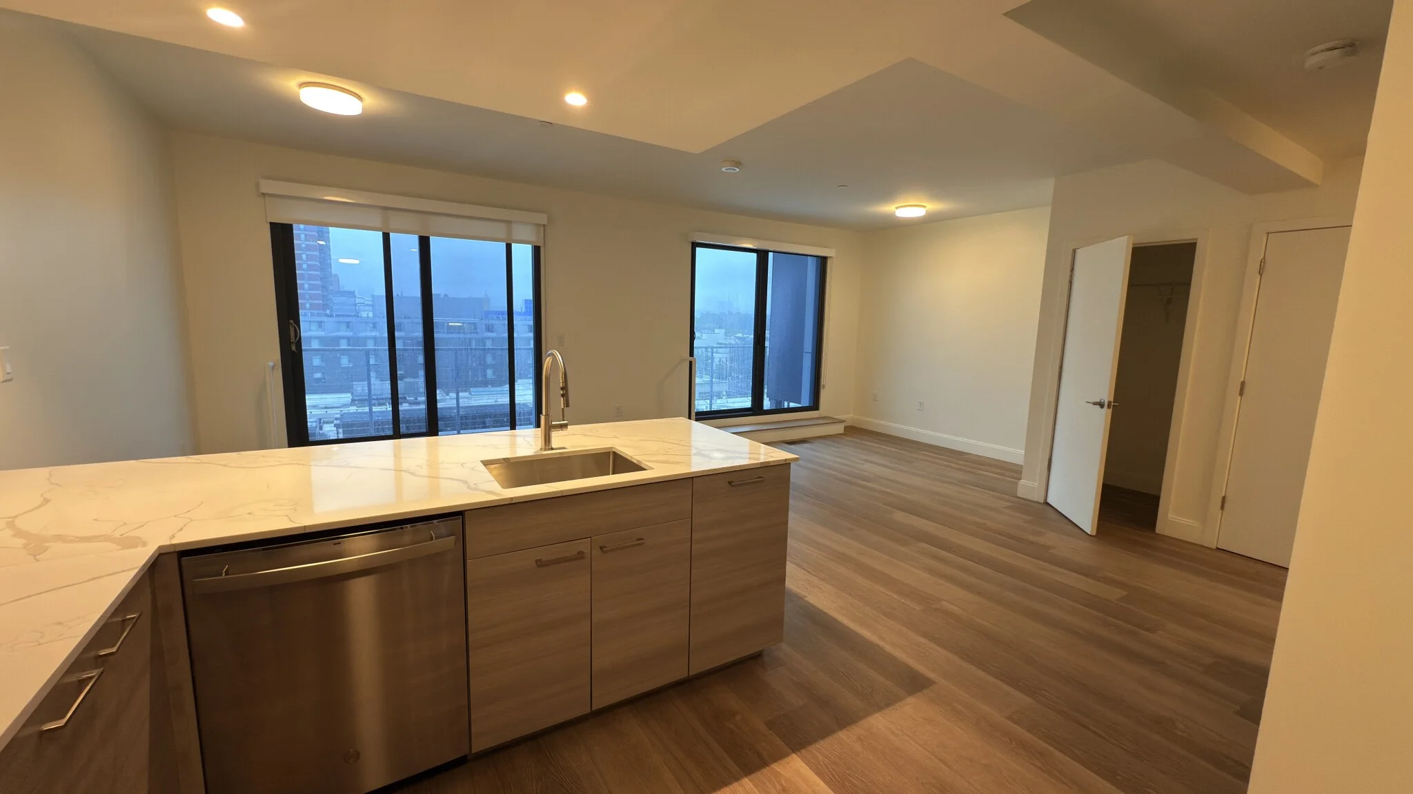 2 bed, 2.5 bath apartment for rent at 1077 Commonwealth Ave Unit 518, Allston — photo 7 of 35
