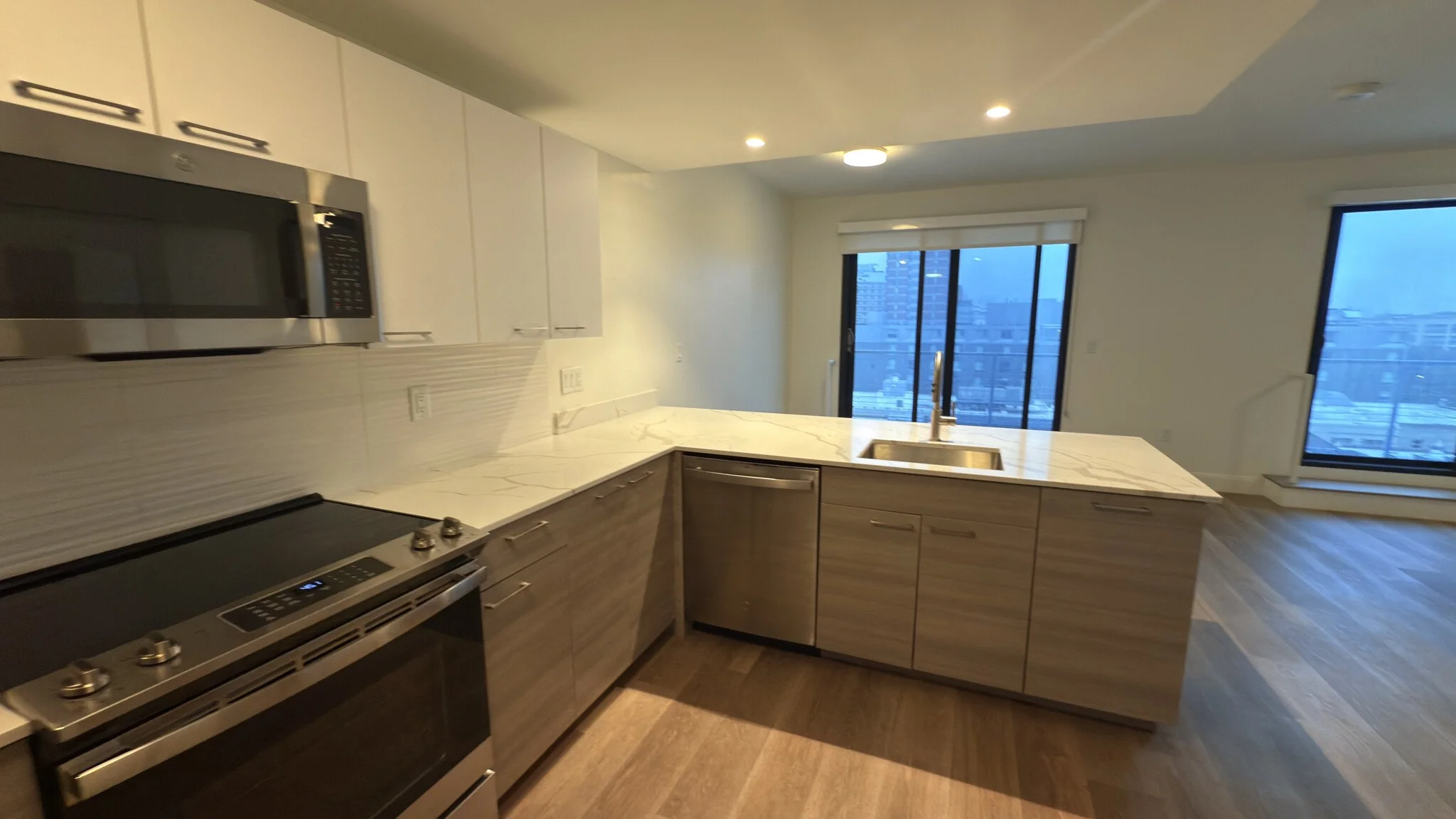 2 bed, 2.5 bath apartment for rent at 1077 Commonwealth Ave Unit 518, Allston — photo 6 of 35