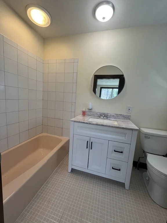 3 bed, 2 bath apartment for rent at 1077 North St, Walpole — photo 17 of 19