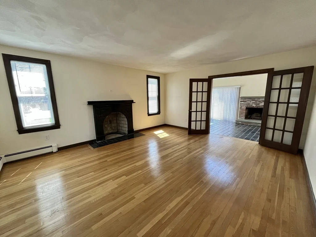 3 bed, 2 bath apartment for rent at 1077 North St, Walpole — photo 9 of 19