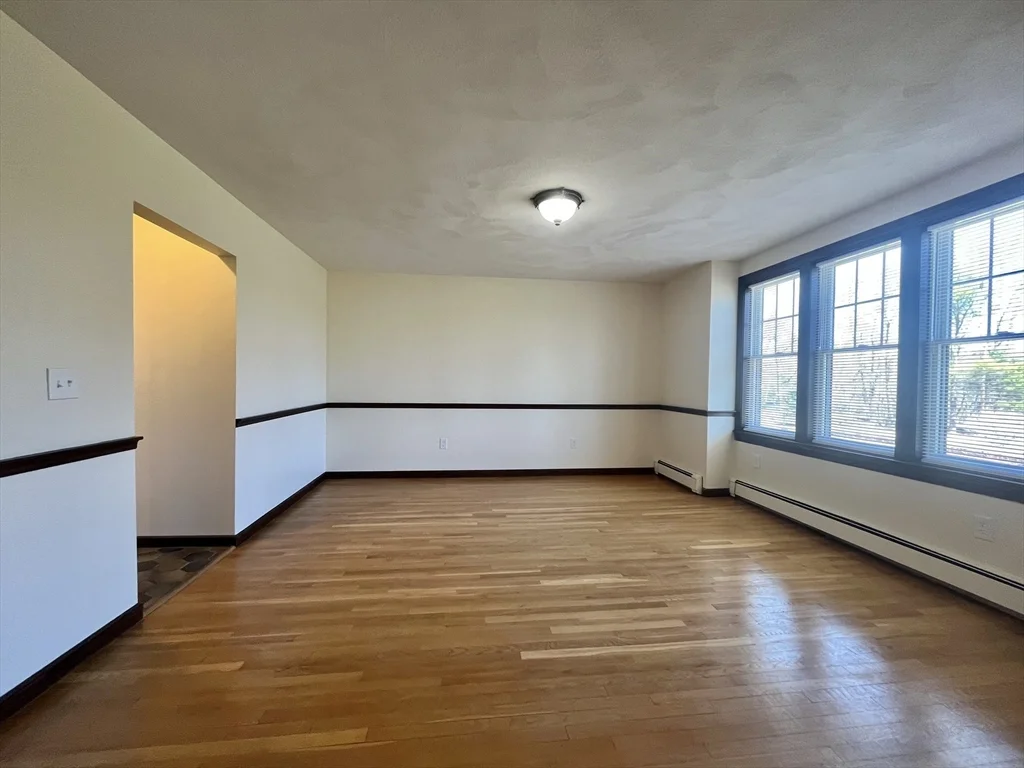 3 bed, 2 bath apartment for rent at 1077 North St, Walpole — photo 14 of 19