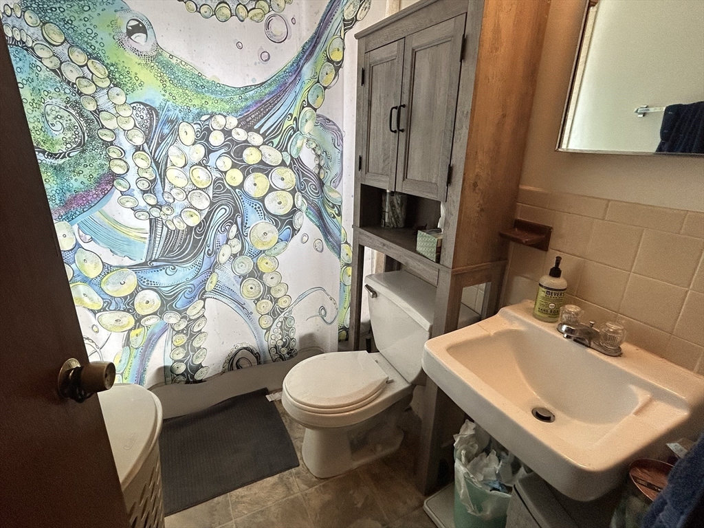 1 bed, 1 bath apartment for rent at 1078 Fellsway Unit 10, Medford — photo 8 of 8