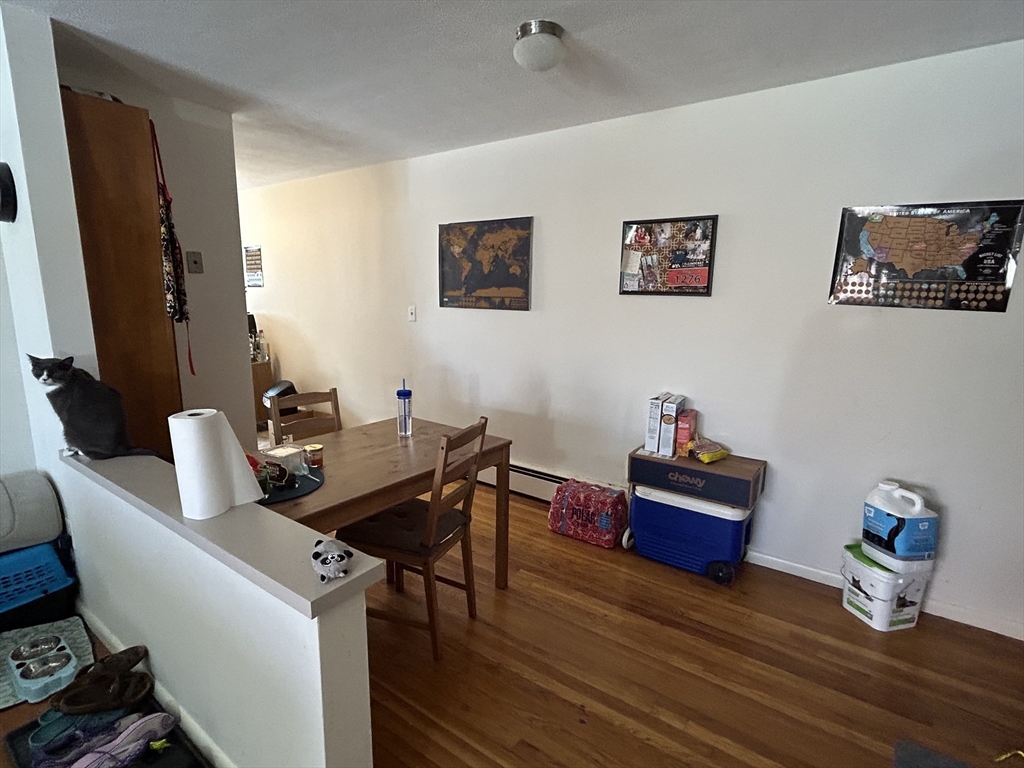 1 bed, 1 bath apartment for rent at 1078 Fellsway Unit 10, Medford — photo 2 of 8