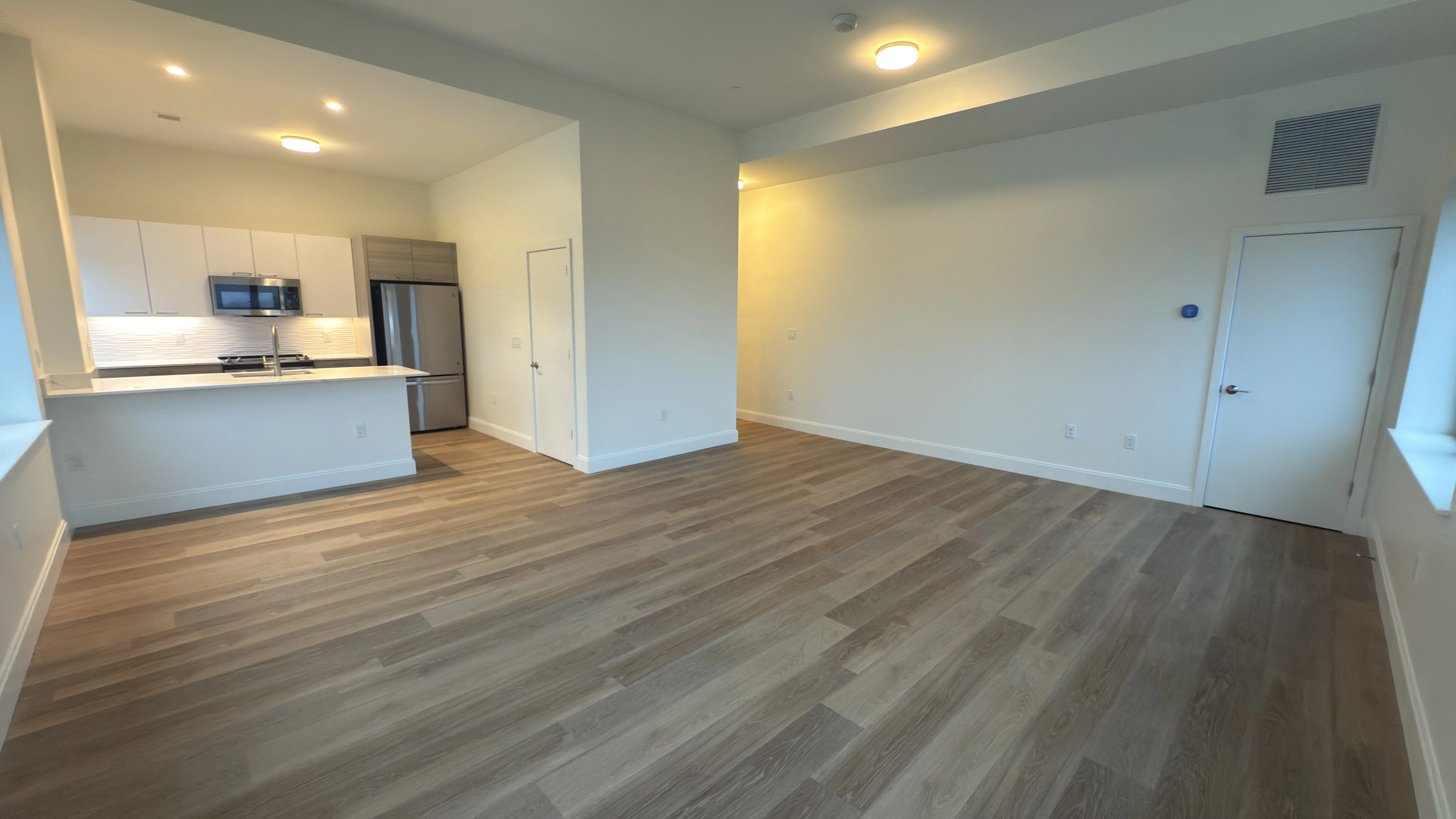1 bed, 1 bath apartment for rent at 1079 Commonwealth Ave Unit 208, Allston — photo 6 of 19
