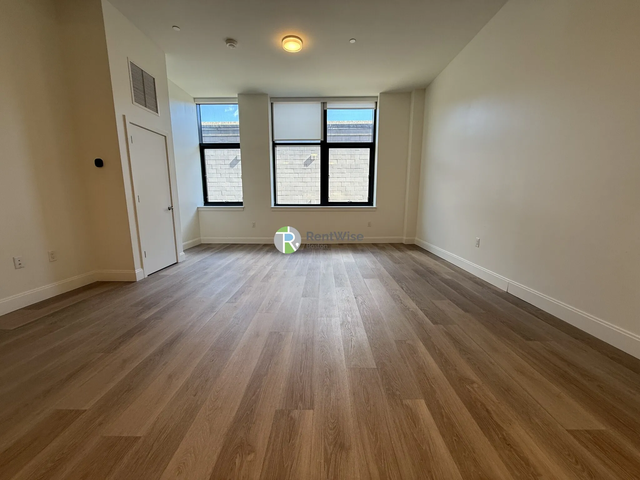 2 bed, 2 bath apartment for rent at 1079 Commonwealth Ave Unit 218, Allston — photo 7 of 26