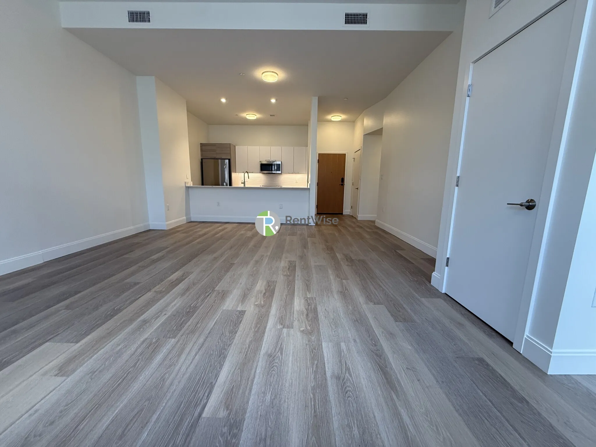 2 bed, 2 bath apartment for rent at 1079 Commonwealth Ave Unit 221, Allston — photo 10 of 26