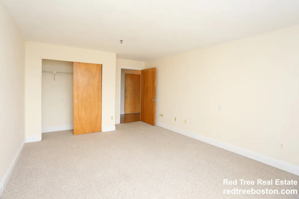 2 bed, 2 bath apartment for rent at 1079 Commonwealth Ave Unit 245, Allston — photo 4 of 24