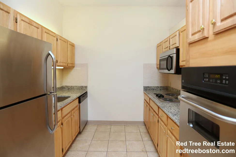 2 bed, 2 bath apartment for rent at 1079 Commonwealth Ave Unit 245, Allston — photo 2 of 24