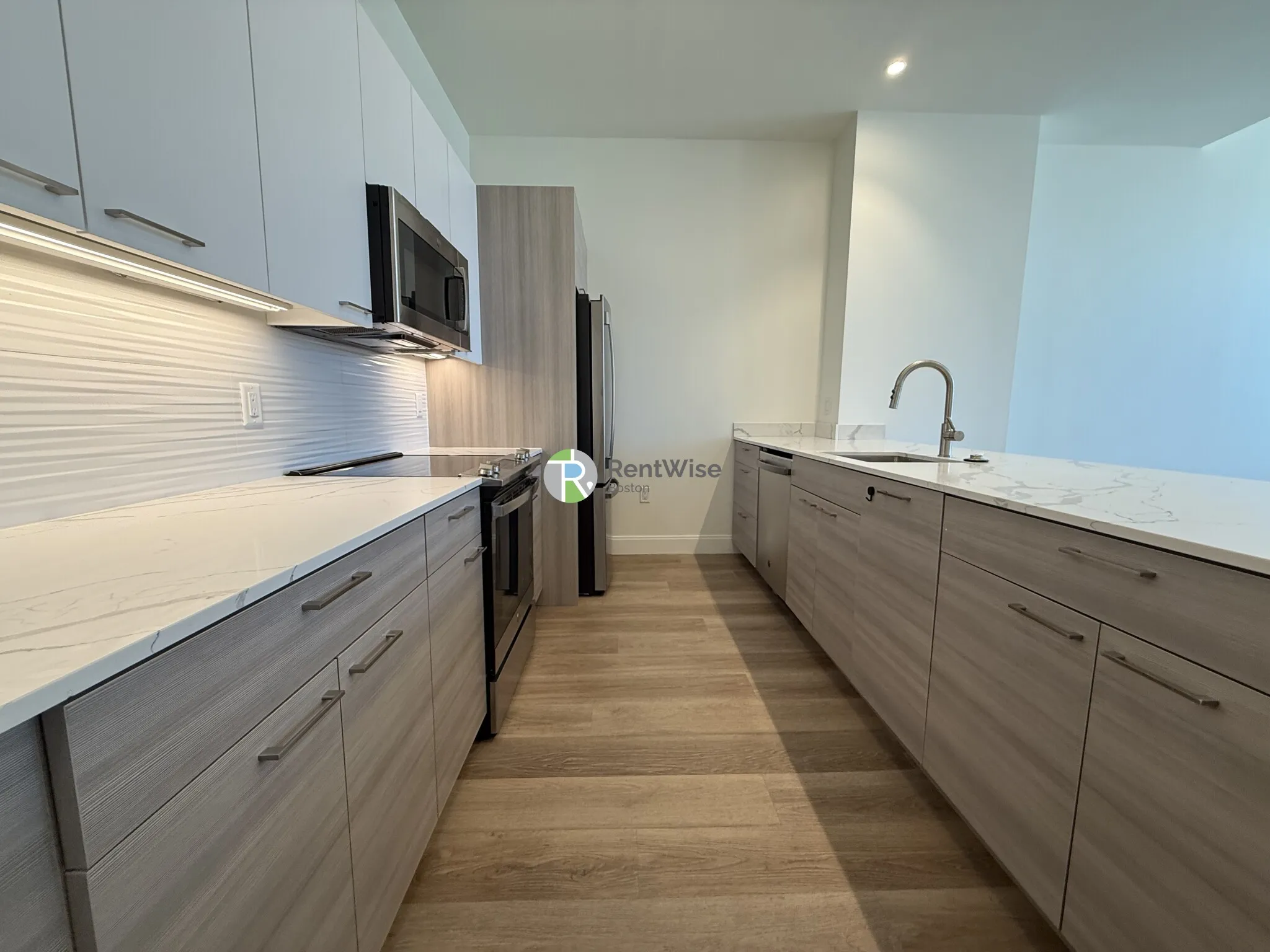 1 bed, 1 bath apartment for rent at 1079 Commonwealth Ave Unit 319, Allston — photo 2 of 15