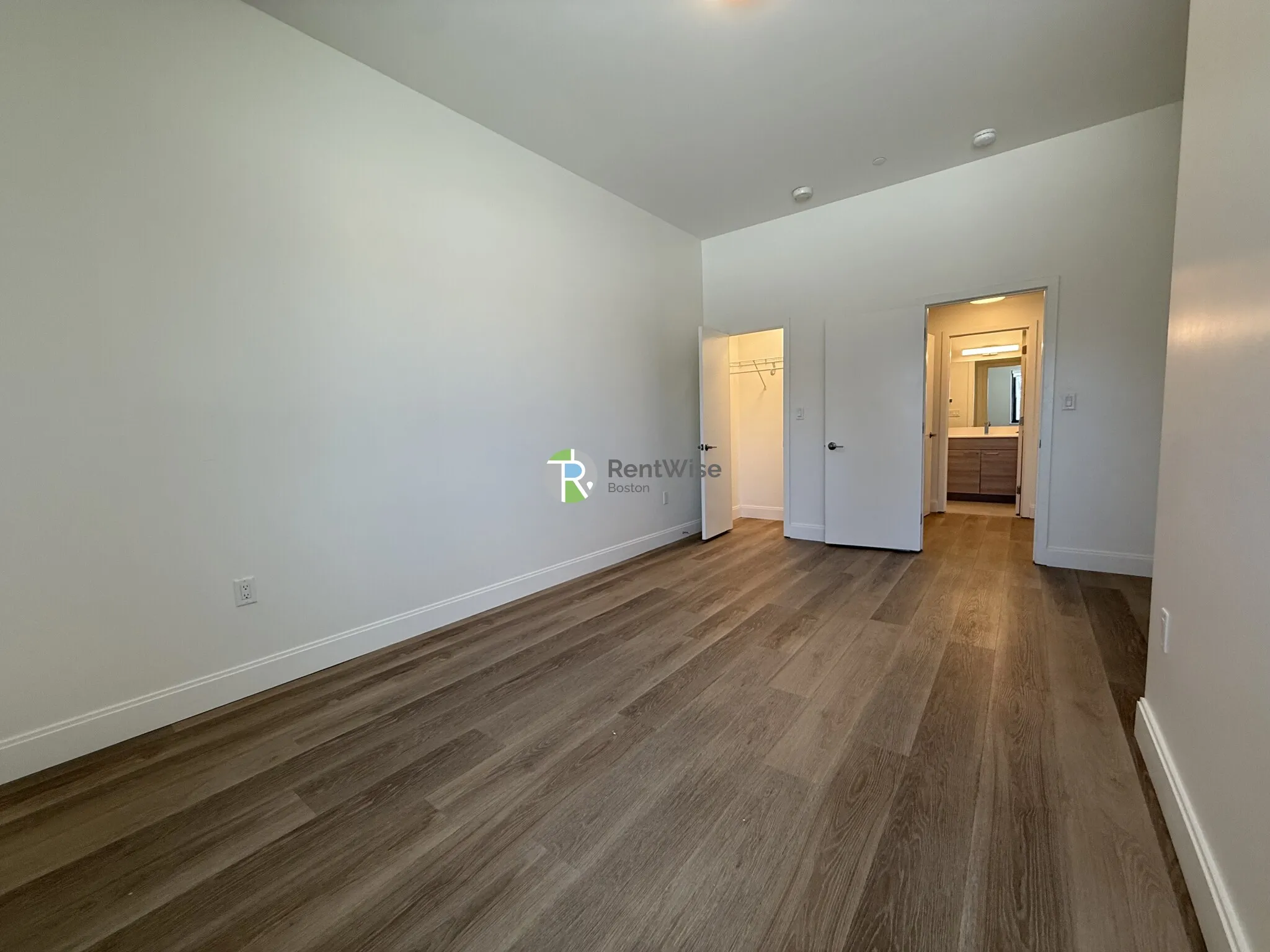 1 bed, 1 bath apartment for rent at 1079 Commonwealth Ave Unit 319, Allston — photo 13 of 15