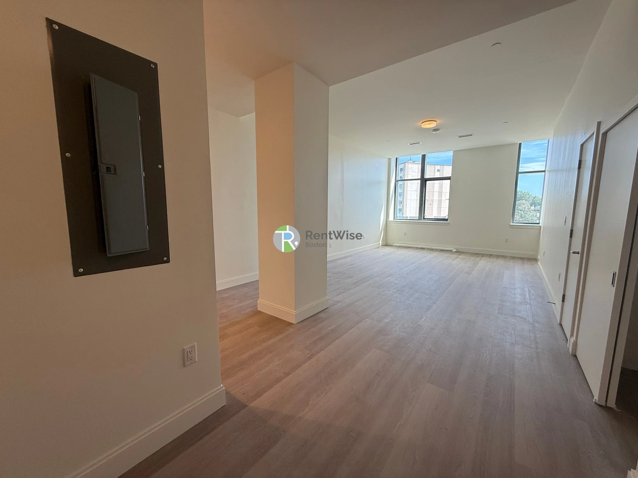 1 bed, 1 bath apartment for rent at 1079 Commonwealth Ave Unit 333, Allston — photo 2 of 11