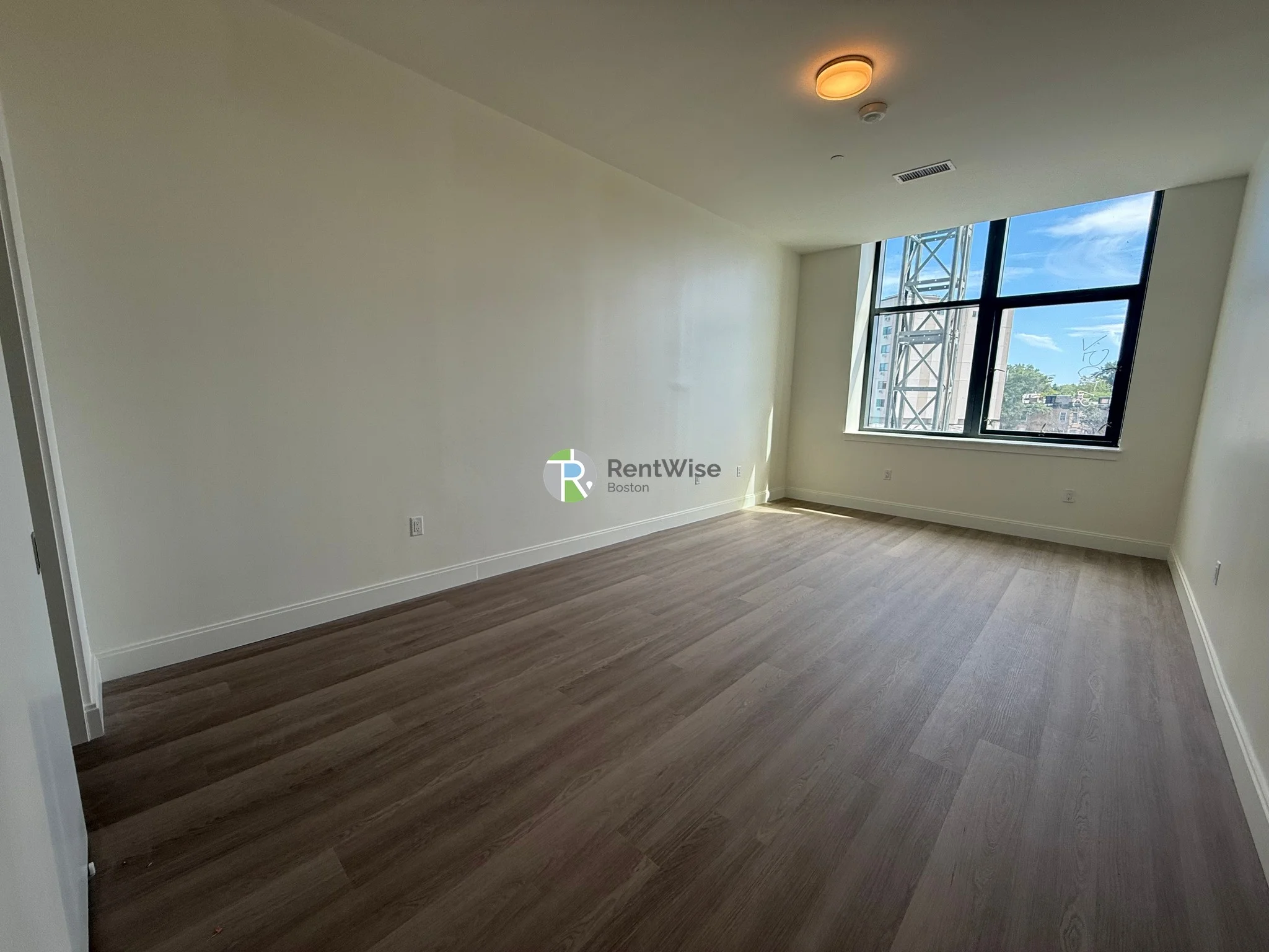 1 bed, 1 bath apartment for rent at 1079 Commonwealth Ave Unit 333, Allston — photo 7 of 11