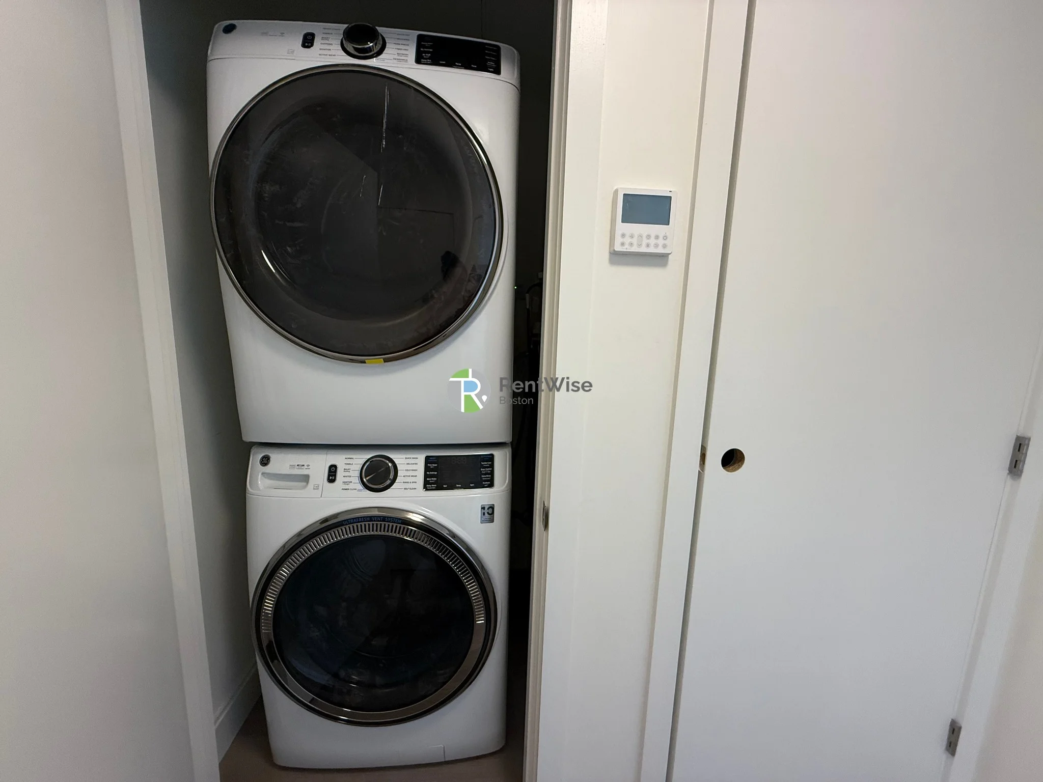1 bed, 1 bath apartment for rent at 1079 Commonwealth Ave Unit 333, Allston — photo 10 of 11