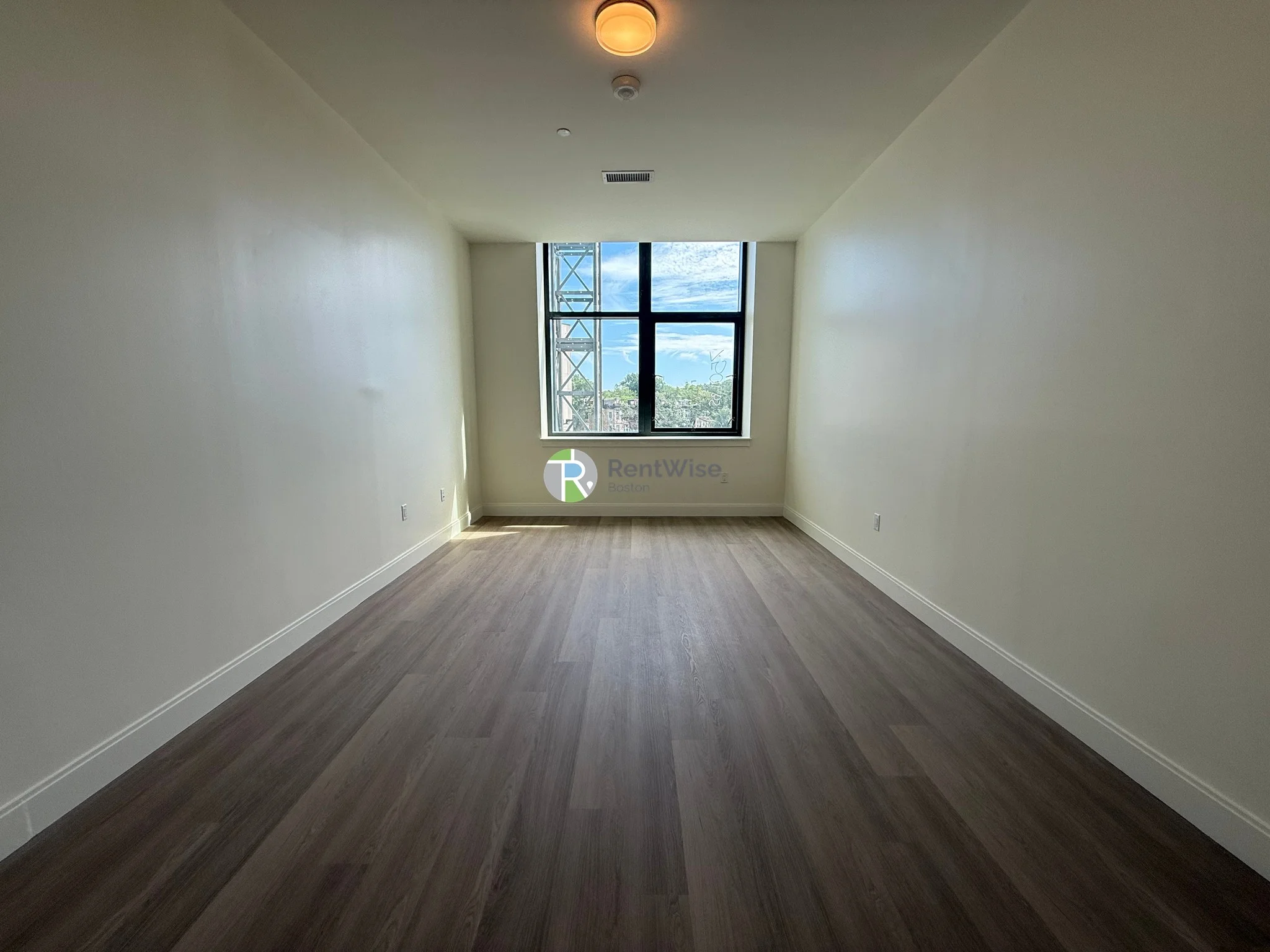 1 bed, 1 bath apartment for rent at 1079 Commonwealth Ave Unit 333, Allston — photo 8 of 11