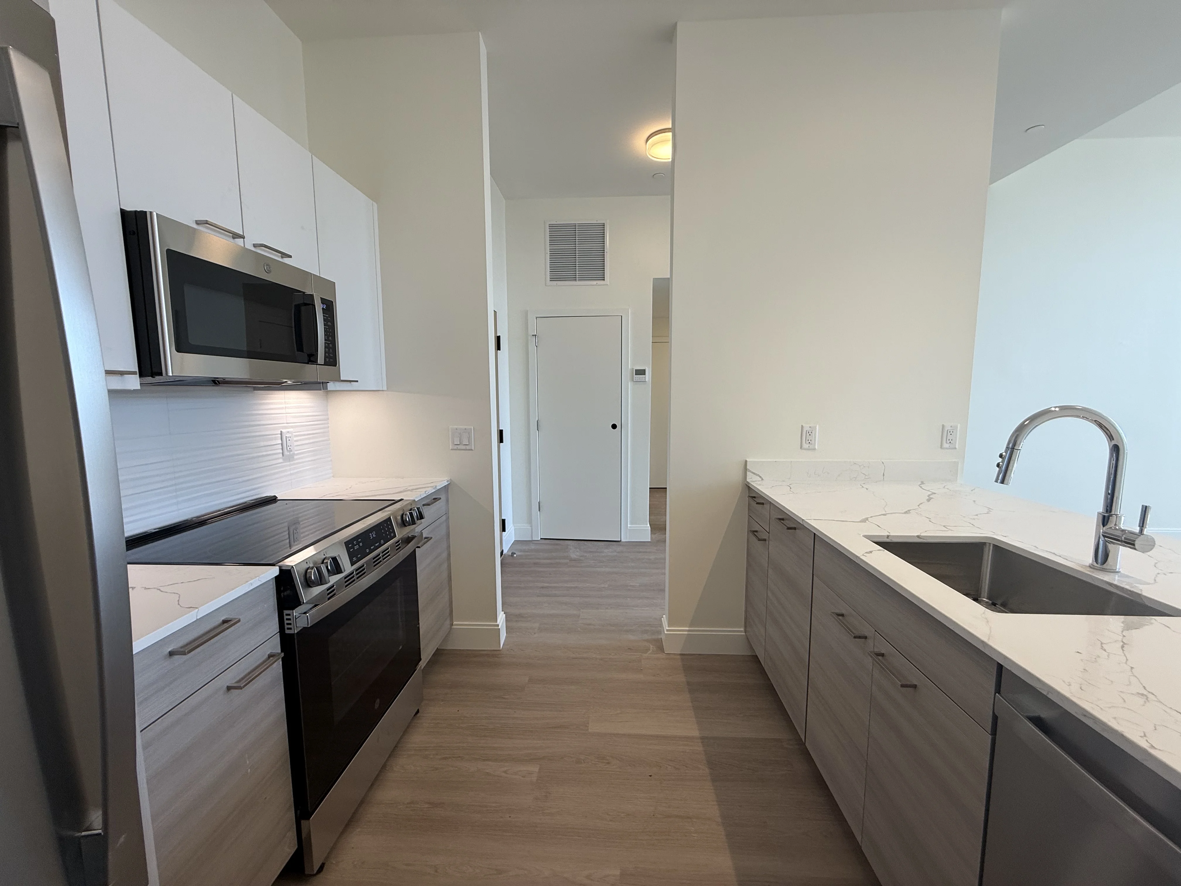 1 bed, 1 bath apartment for rent at 1079 Commonwealth Ave Unit 337, Allston — photo 3 of 11