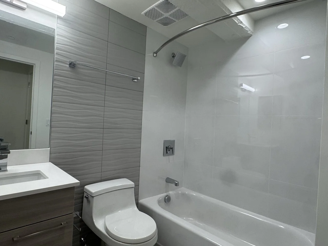 2 bed, 2.5 bath apartment for rent at 1079 Commonwealth Ave Unit 4-47, Allston — photo 9 of 22