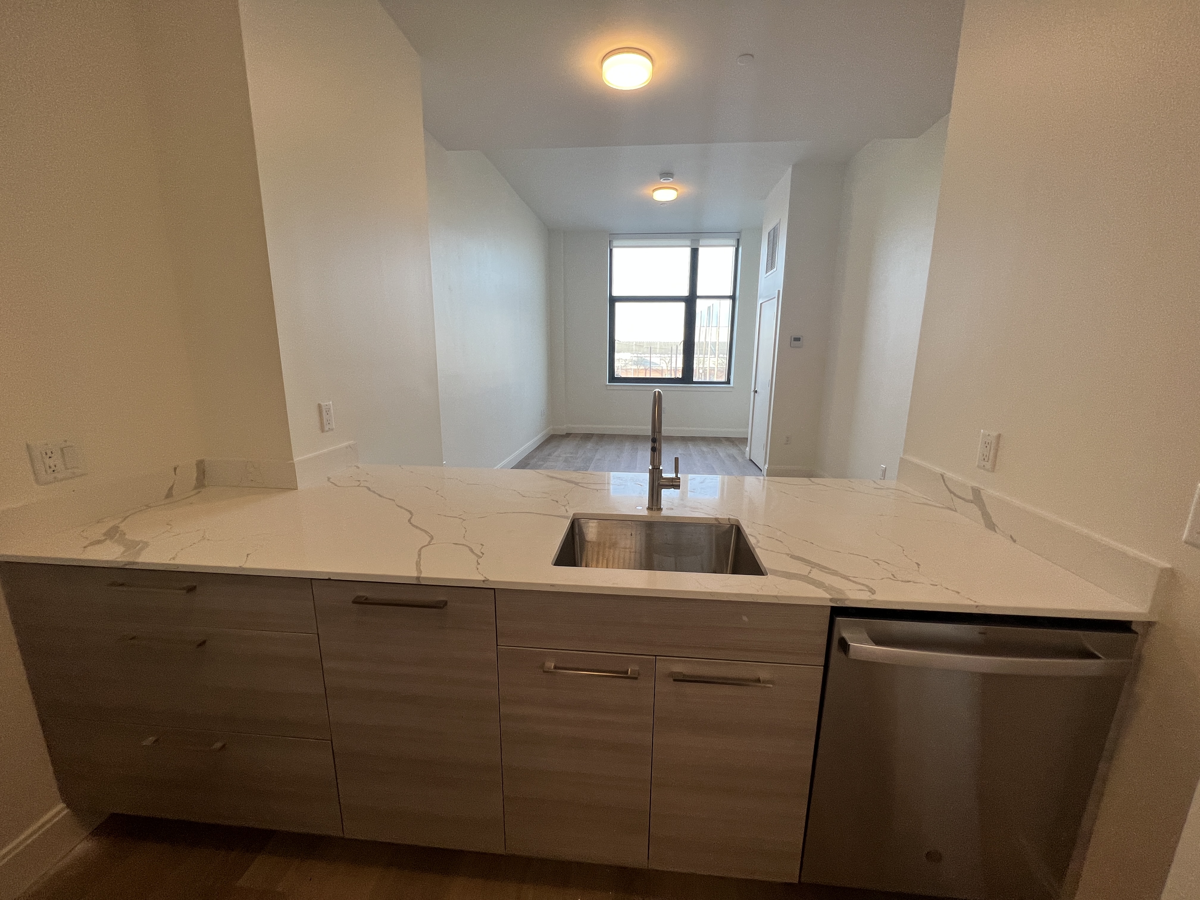 2 bed, 2 bath apartment for rent at 1079 Commonwealth Ave Unit 402, Allston — photo 4 of 16