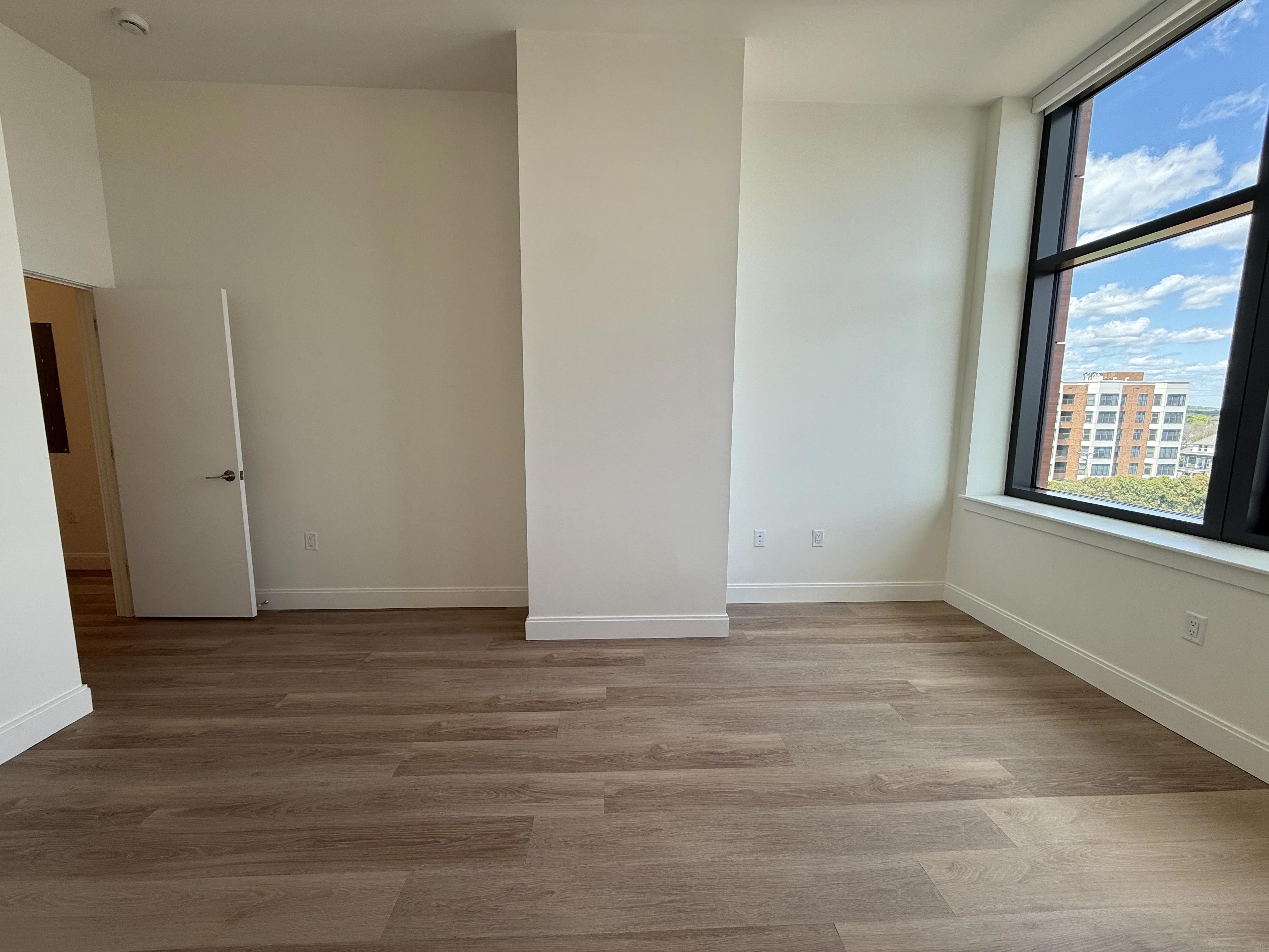 1 bed, 1 bath apartment for rent at 1079 Commonwealth Ave Unit 409, Allston — photo 9 of 10