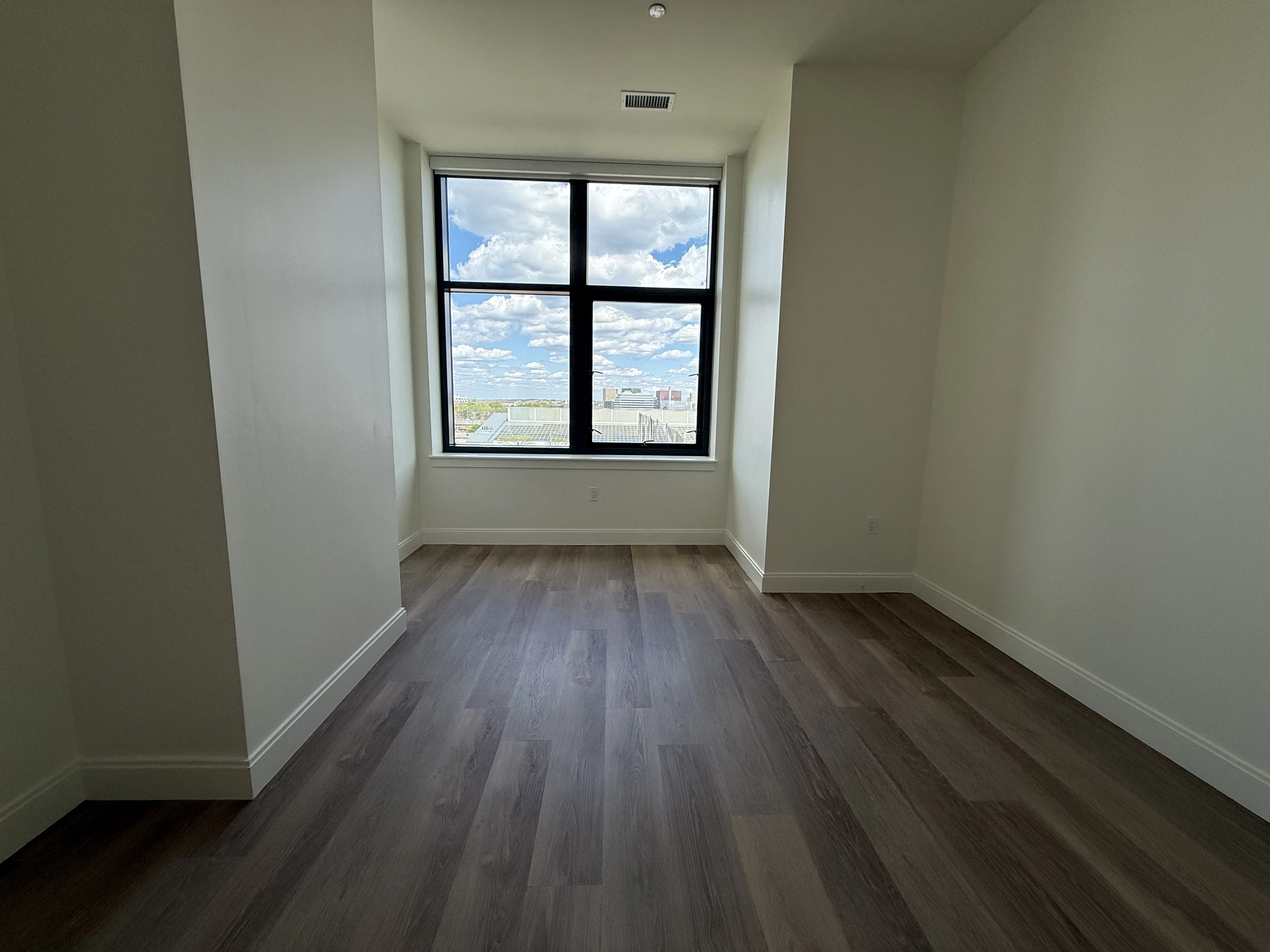 1 bed, 1 bath apartment for rent at 1079 Commonwealth Ave Unit 409, Allston — photo 8 of 10