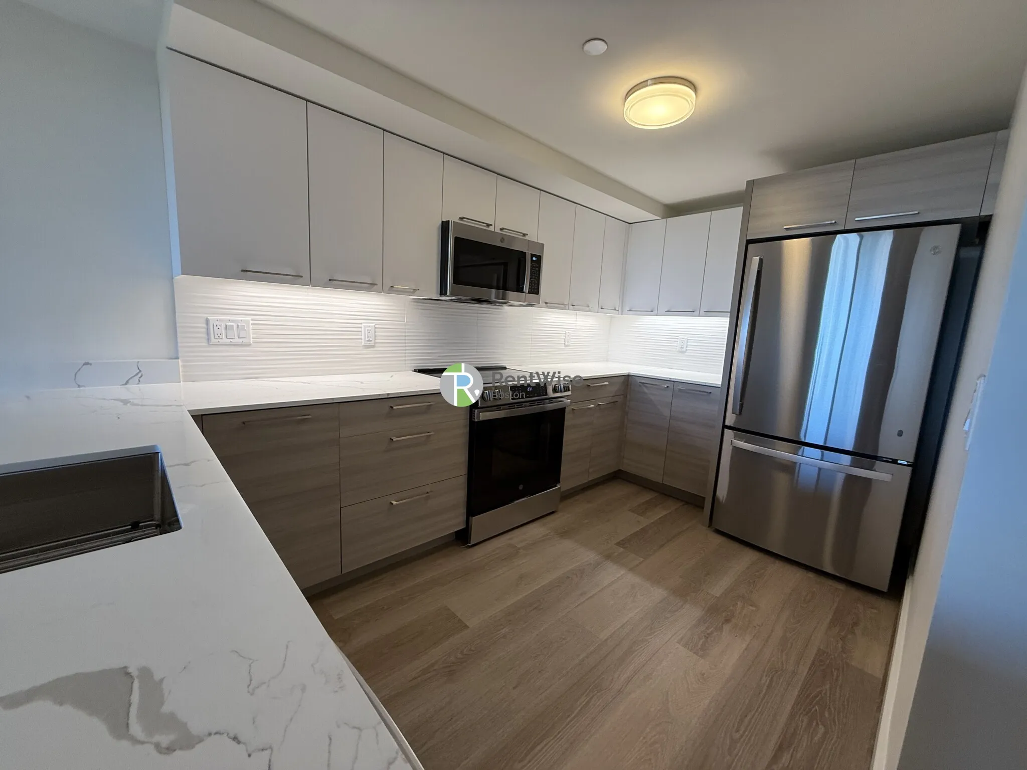 2 bed, 2.5 bath apartment for rent at 1079 Commonwealth Ave Unit 455, Allston — photo 4 of 26