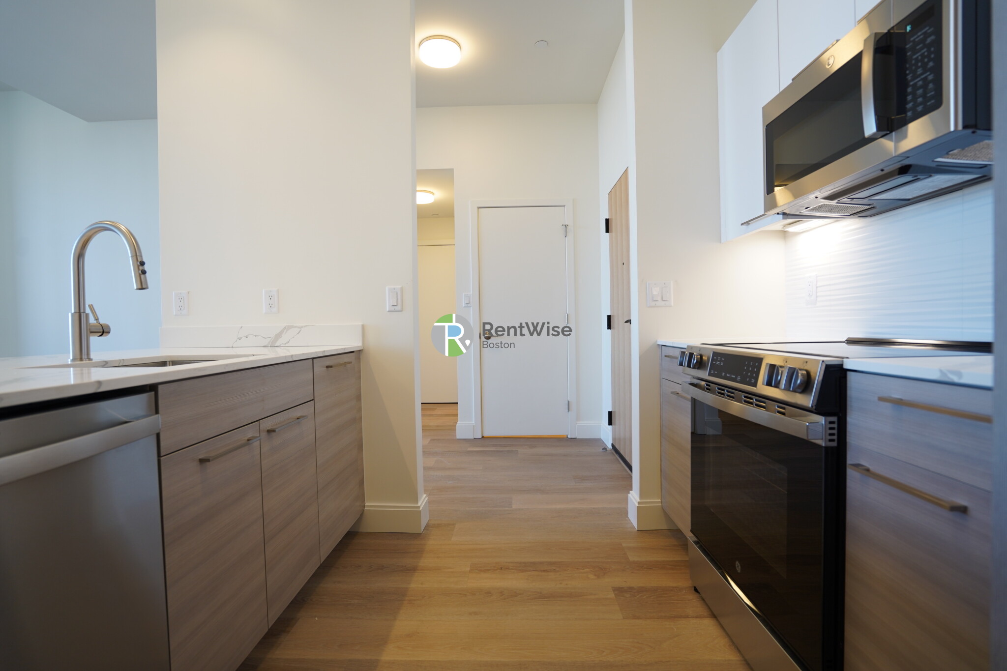2 bed, 2 bath apartment for rent at 1079 Commonwealth Ave Unit 503, Allston — photo 7 of 17
