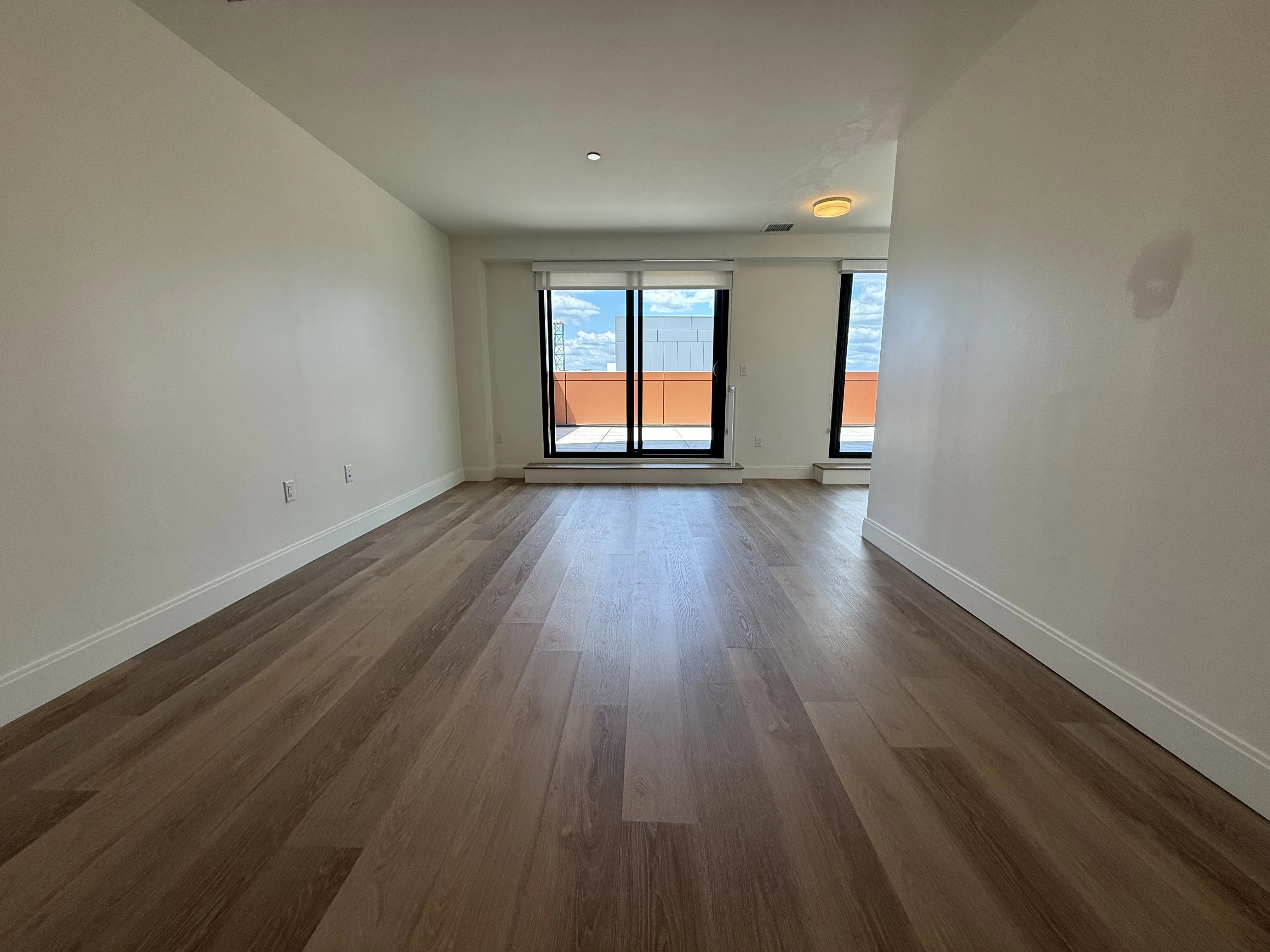 1 bed, 1.5 bath apartment for rent at 1079 Commonwealth Ave Unit 521, Allston — photo 2 of 16