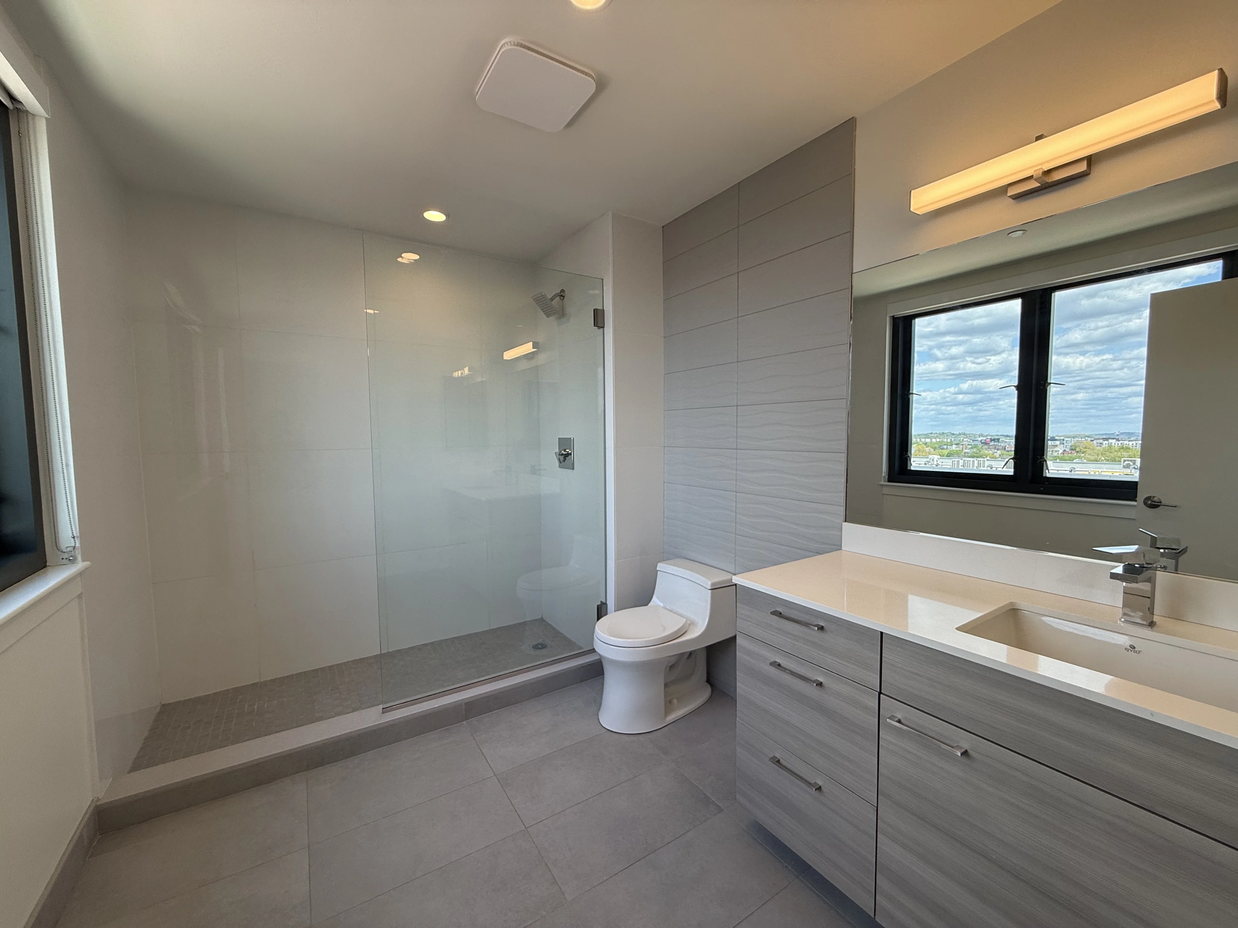 1 bed, 1.5 bath apartment for rent at 1079 Commonwealth Ave Unit 521, Allston — photo 13 of 16