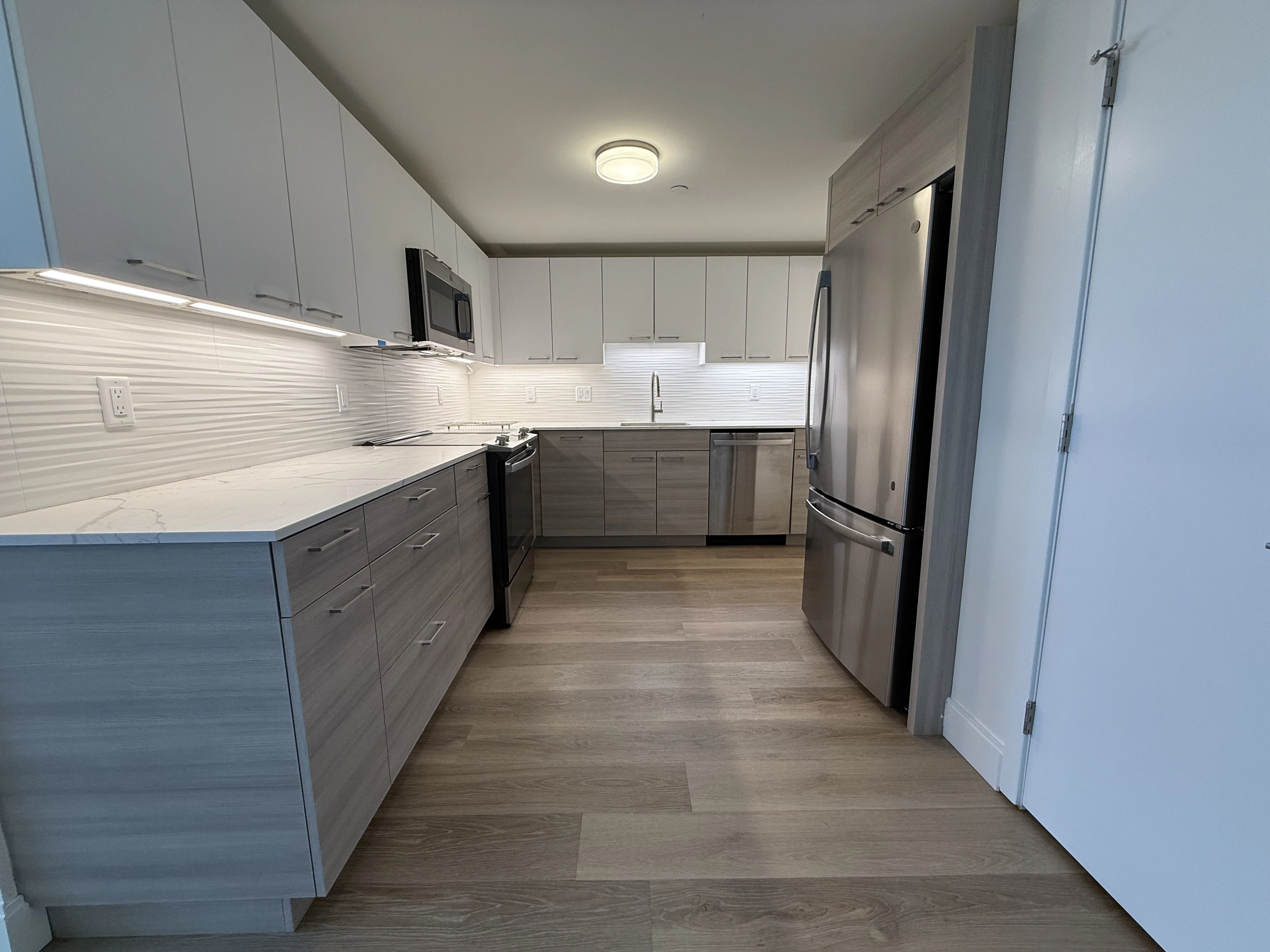 1 bed, 1.5 bath apartment for rent at 1079 Commonwealth Ave Unit 521, Allston — photo 7 of 16