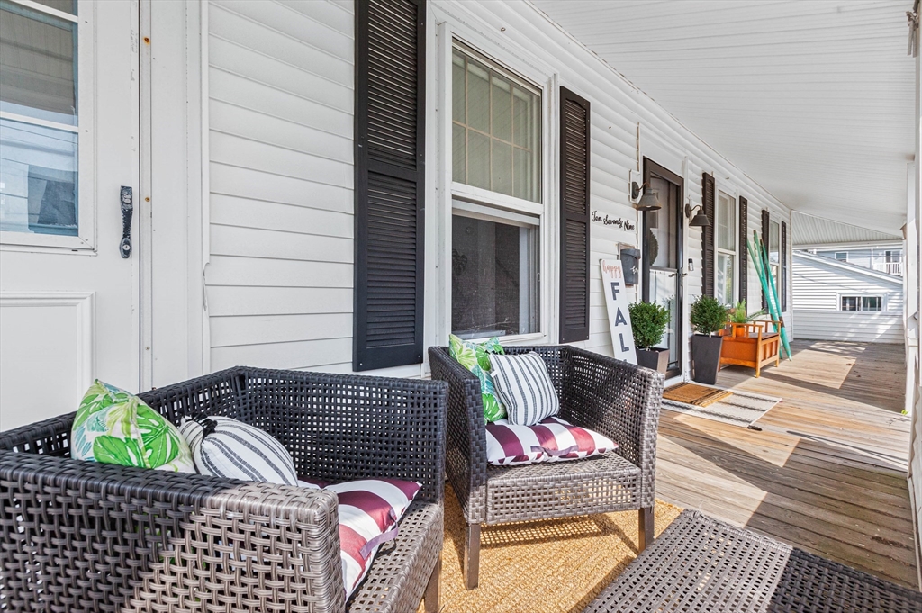 4 bed, 2 bath apartment for rent at 1079 Shirley St, Point Shirley — photo 33 of 33