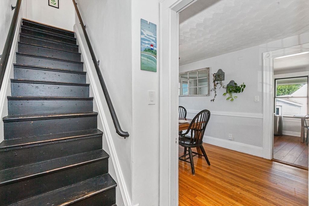 4 bed, 2 bath apartment for rent at 1079 Shirley St, Point Shirley — photo 15 of 33
