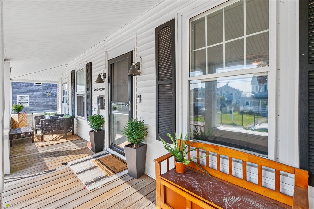 4 bed, 2 bath apartment for rent at 1079 Shirley St, Point Shirley — photo 31 of 33