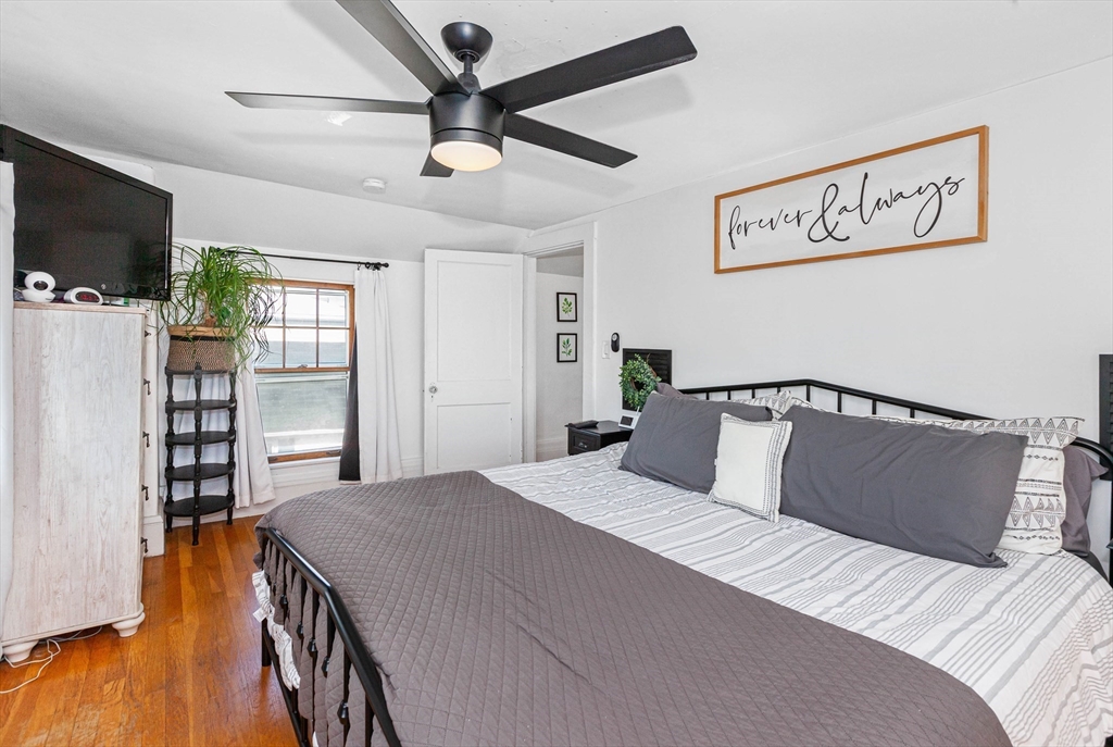 4 bed, 2 bath apartment for rent at 1079 Shirley St, Point Shirley — photo 19 of 33