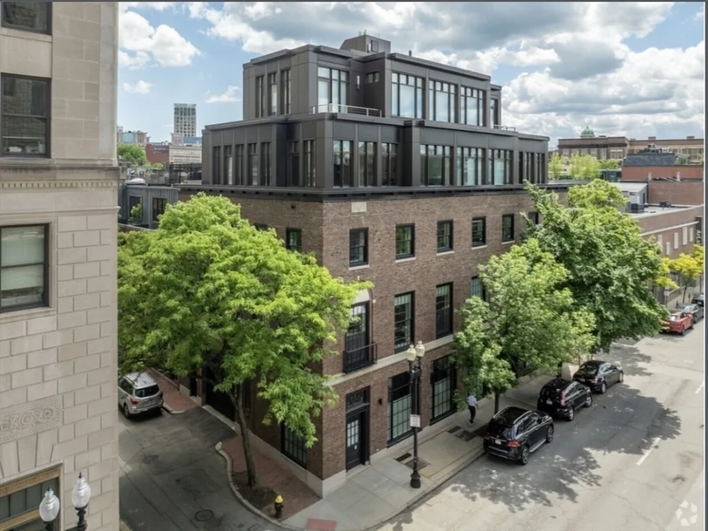 4 bed, 4+ bath apartment for rent at 108-110 Arlington Unit PH, Back Bay — photo 1 of 18