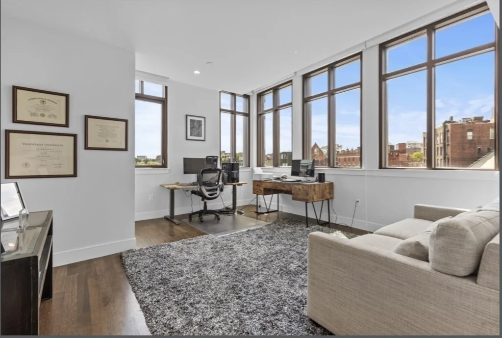 4 bed, 4+ bath apartment for rent at 108-110 Arlington Unit PH, Back Bay — photo 13 of 18