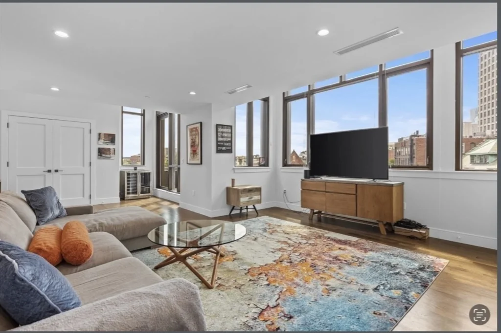 4 bed, 4+ bath apartment for rent at 108-110 Arlington Unit PH, Back Bay — photo 12 of 18