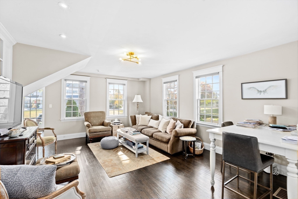 2 bed, 2 bath apartment for rent at 108-110 Elm St Unit 2, Cohasset — photo 6 of 21