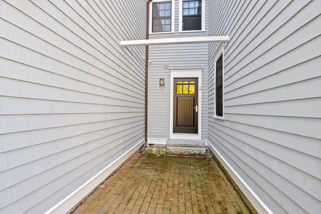 2 bed, 2 bath apartment for rent at 108-110 Elm St Unit 2, Cohasset — photo 19 of 21