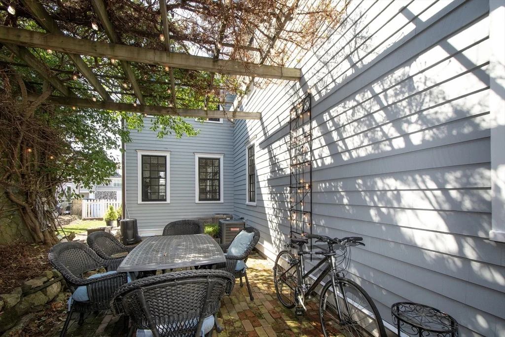 2 bed, 2 bath apartment for rent at 108-110 Elm St Unit 3, Cohasset — photo 21 of 29