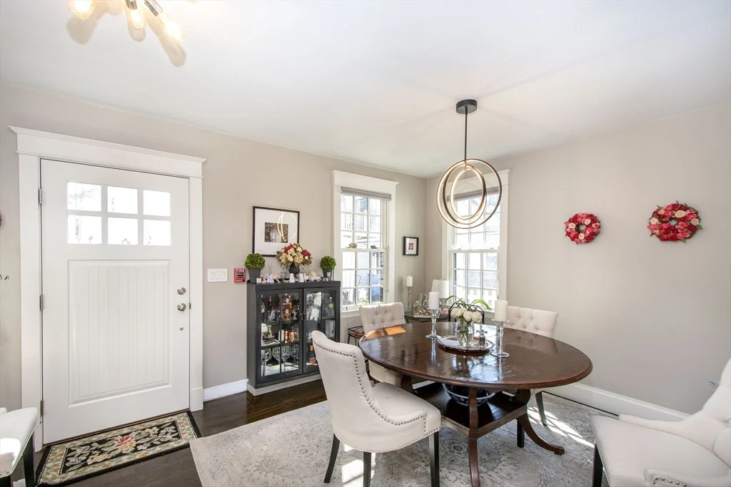 2 bed, 2 bath apartment for rent at 108-110 Elm St Unit 3, Cohasset — photo 3 of 29