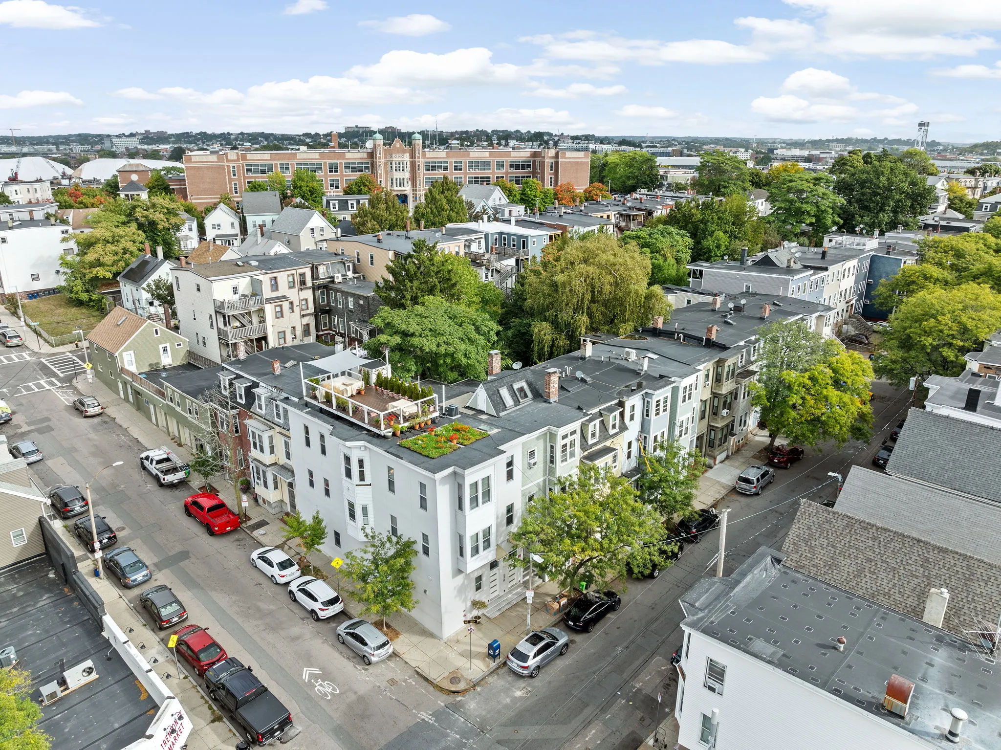 2.5 bed, 2 bath apartment for rent at 108-110 Trenton St Unit 1, East Boston — photo 33 of 35
