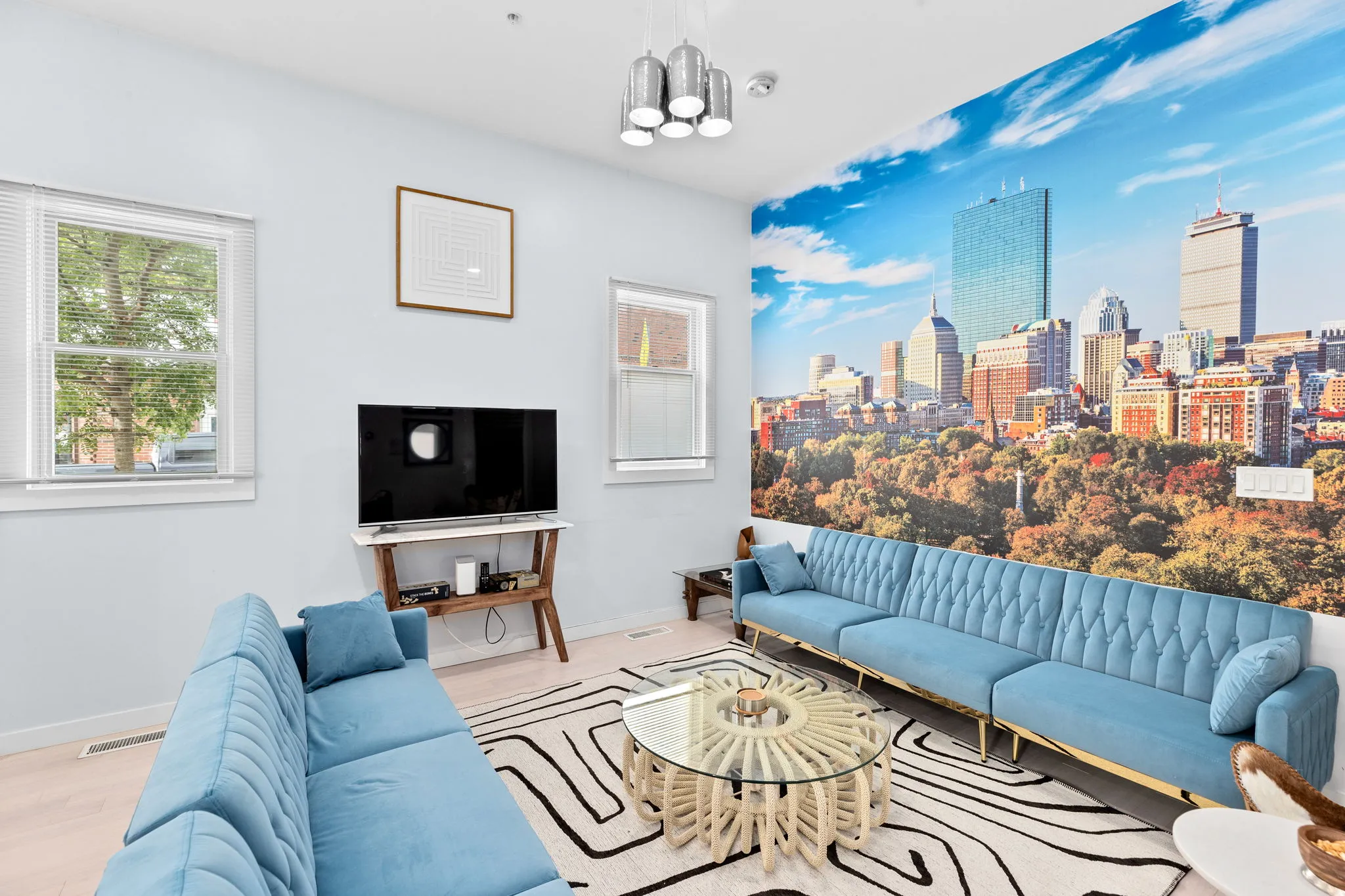 2.5 bed, 2 bath apartment for rent at 108-110 Trenton St Unit 1, East Boston — photo 3 of 35