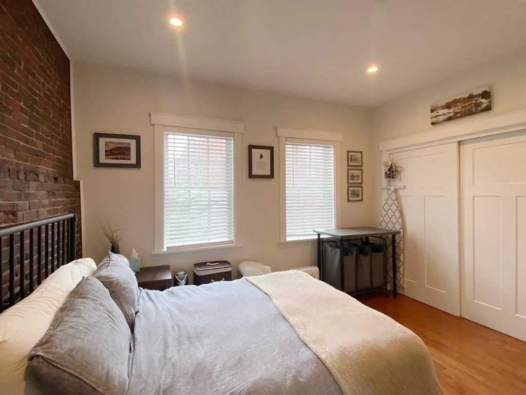 1 bed, 1 bath apartment for rent at 108-110 Webster St Unit 1R, Boston — photo 14 of 19