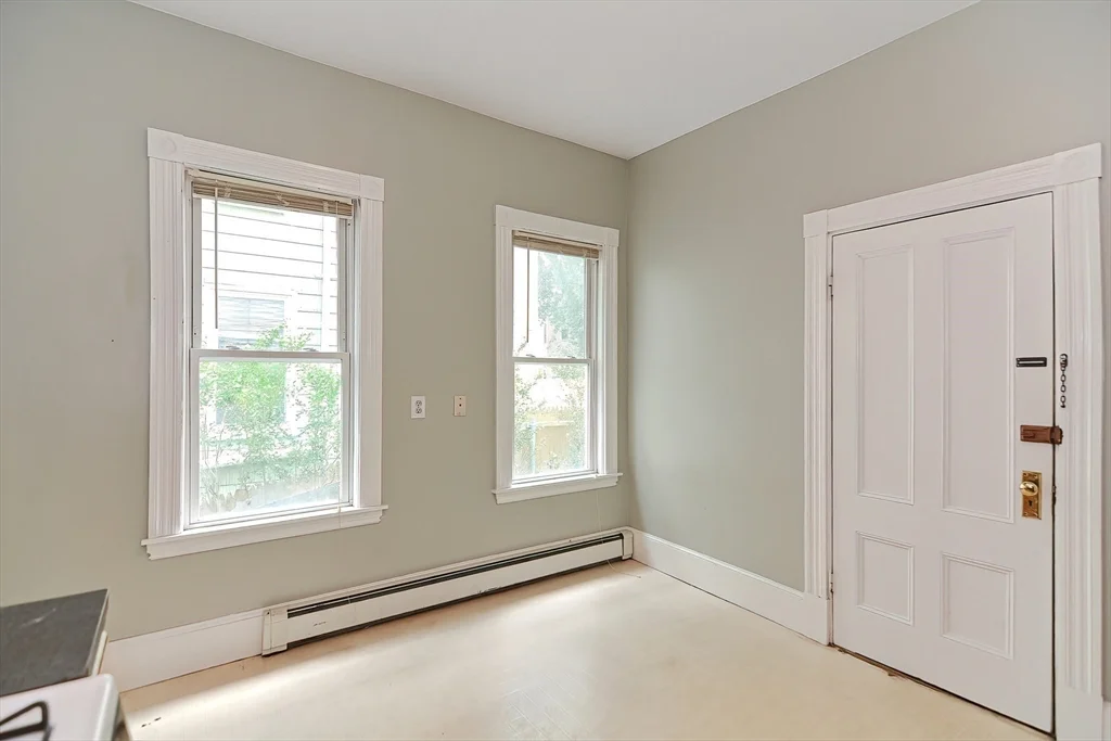 2 bed, 1 bath apartment for rent at 108 Beacon St Unit 1, Spring Hill — photo 4 of 12