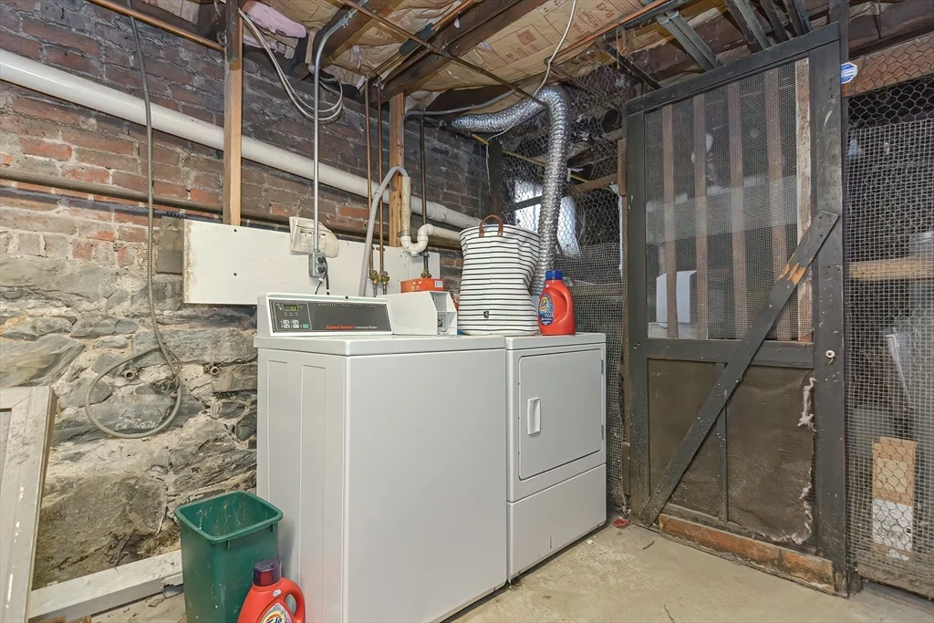 2 bed, 1 bath apartment for rent at 108 Beacon St Unit 1, Spring Hill — photo 11 of 12