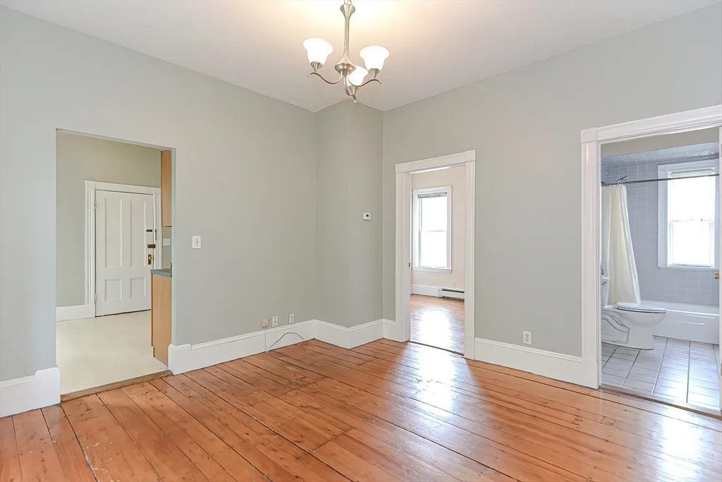 2 bed, 1 bath apartment for rent at 108 Beacon St Unit 1, Spring Hill — photo 5 of 12